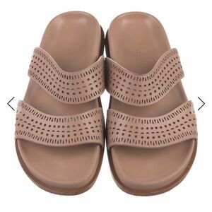 [EUC] Alaia veau vienne vague laser cut slippers- sz 36, full box set